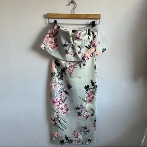 Pretty Little Thing • Floral Bandau Midi Dress